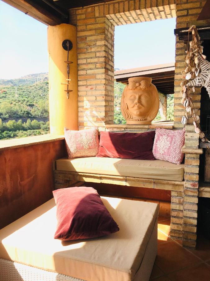 Casa Aurelio Wellness Suite & Spa Inclusive タオルミーナ エクステリア 写真