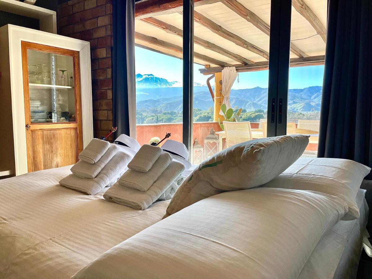 Casa Aurelio Wellness Suite & Spa Inclusive タオルミーナ エクステリア 写真