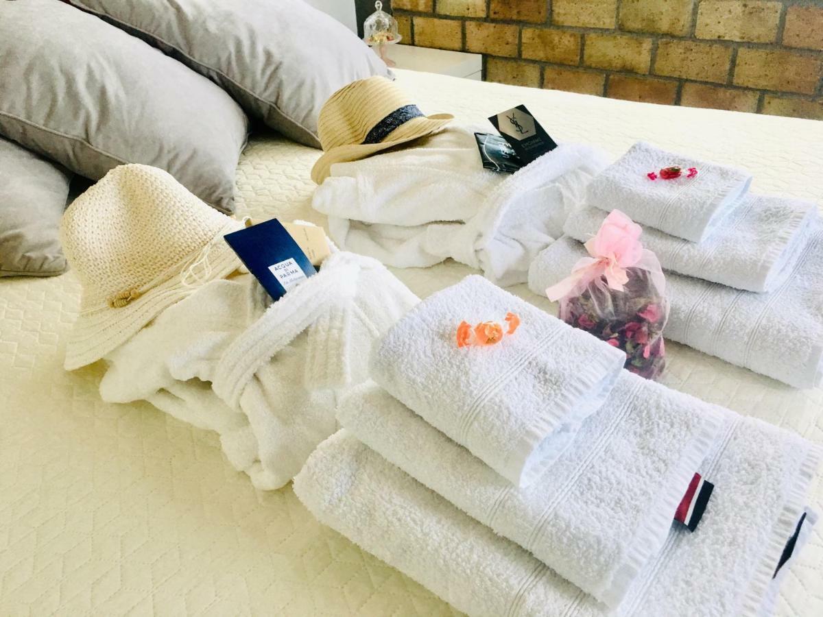 Casa Aurelio Wellness Suite & Spa Inclusive タオルミーナ エクステリア 写真