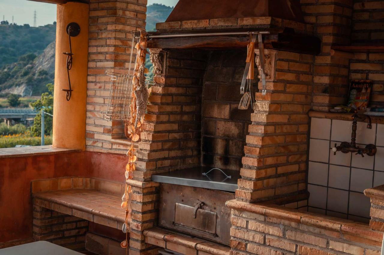 Casa Aurelio Wellness Suite & Spa Inclusive タオルミーナ エクステリア 写真